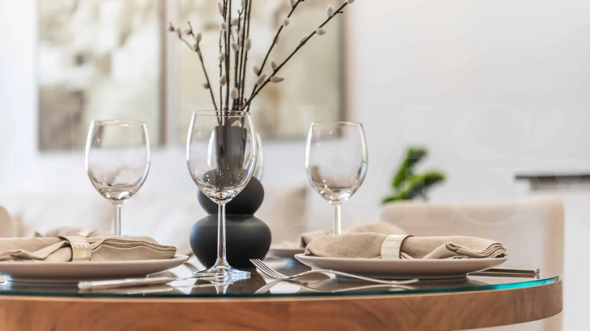Modern Sky-Rise Living With Pool And Parking Rems Apartment Malaga Spain